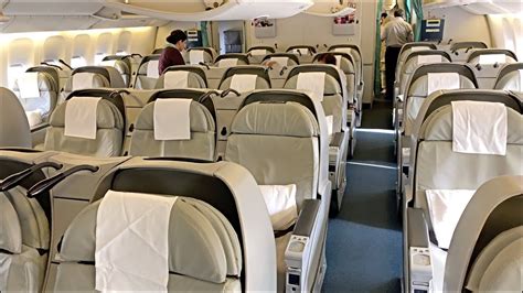 First Class Flights to Pakistan .